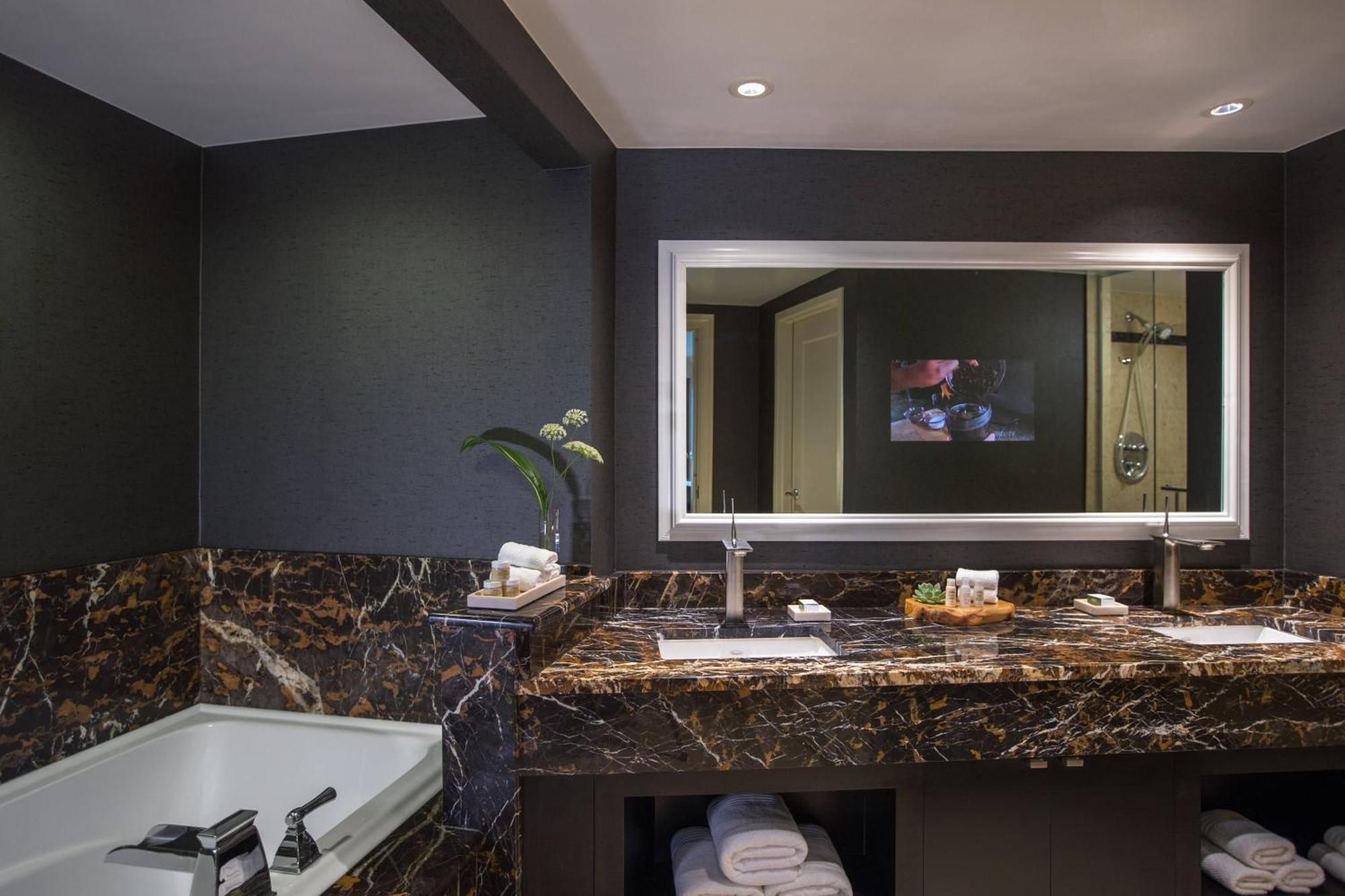 Renaissance Raleigh North Hills Hotel Dış mekan fotoğraf
