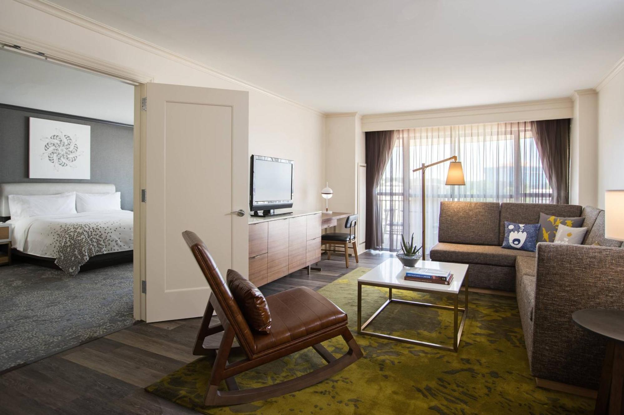 Renaissance Raleigh North Hills Hotel Dış mekan fotoğraf